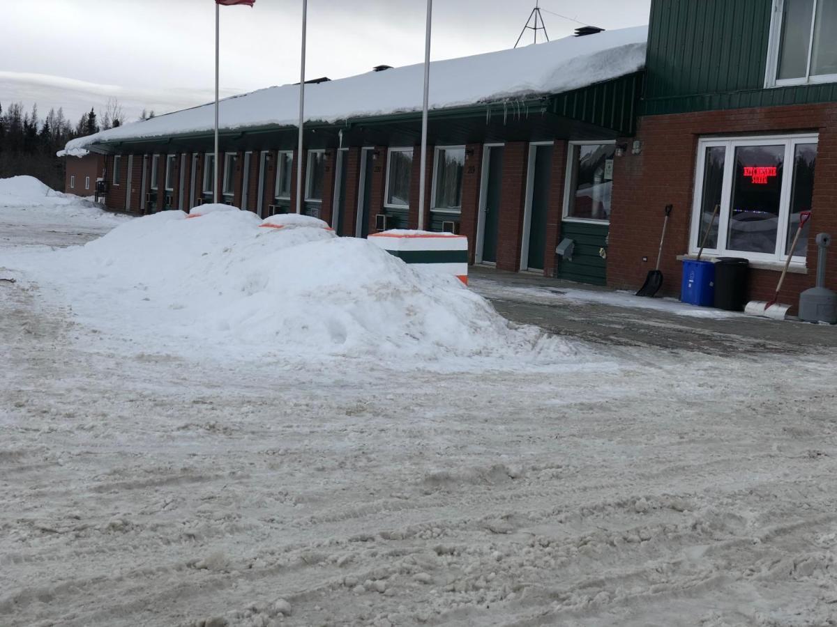 Chimo Motel Cochrane Exterior photo